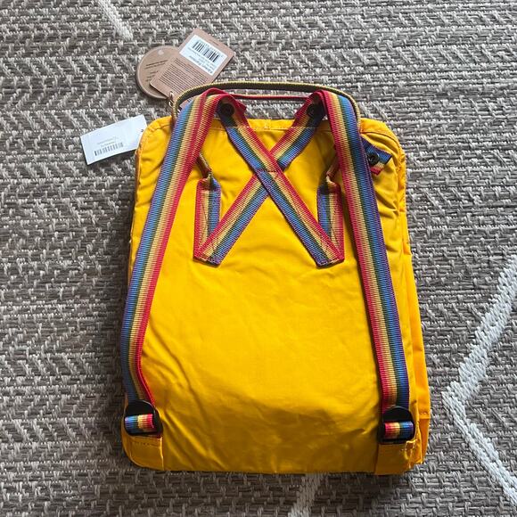 Fjällräven Kånken Rainbow Warm Yellow/Rainbow Pattern One Size - Picture 2 of 5